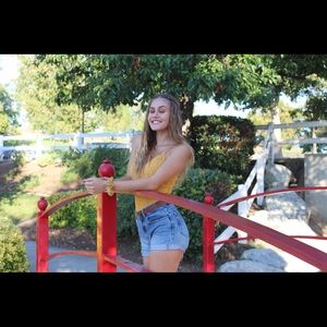 Meet your Posher, Savannah